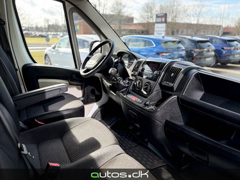 Peugeot Boxer 330 2,0 BlueHDi 130 L2H1