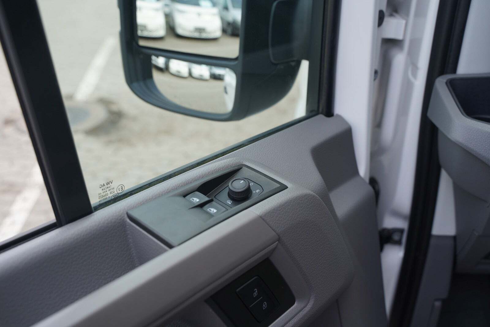 Hvid VW Crafter 35 fra 2022