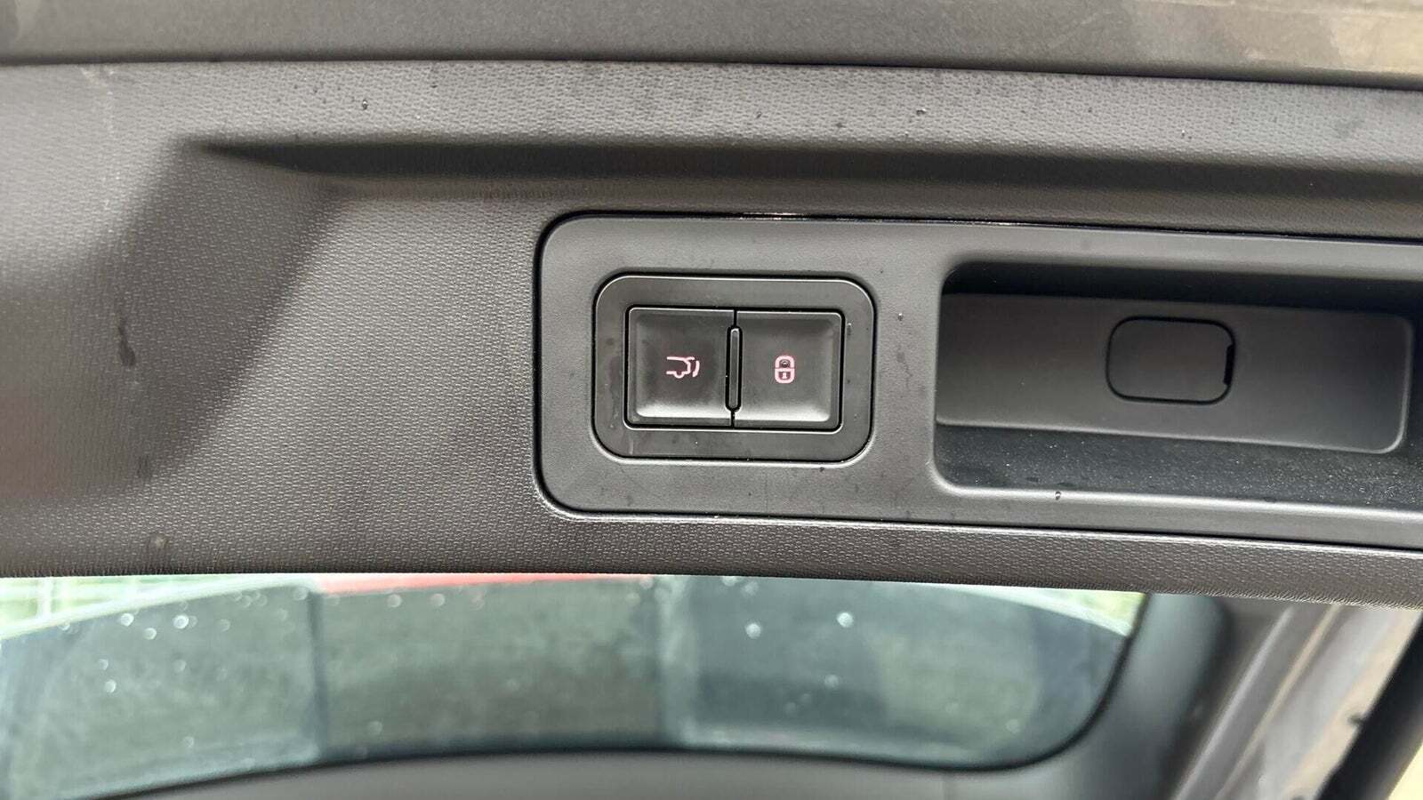 Grå BYD Atto 3 fra 2023