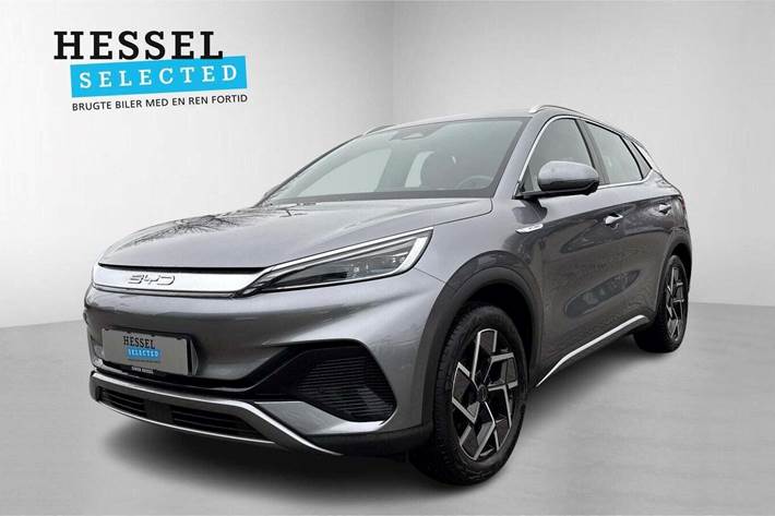 Grå BYD Atto 3 fra 2023 set udefra