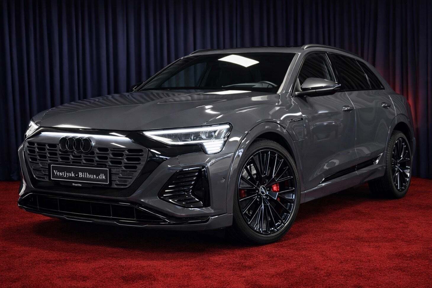 Audi Q8 e-tron 55 S-line quattro