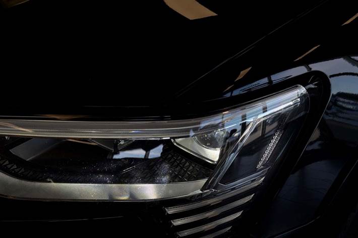 Sort Audi Q8 e-tron fra 2024