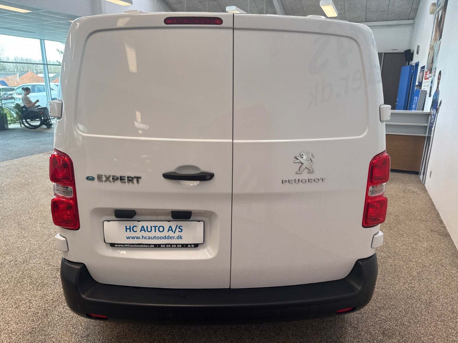 Peugeot e-Expert 50 L2 Plus Van