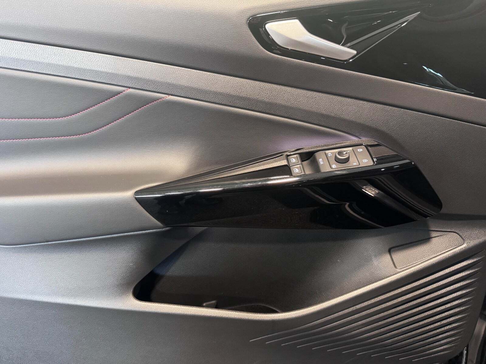 Sort VW ID.4 fra 2025