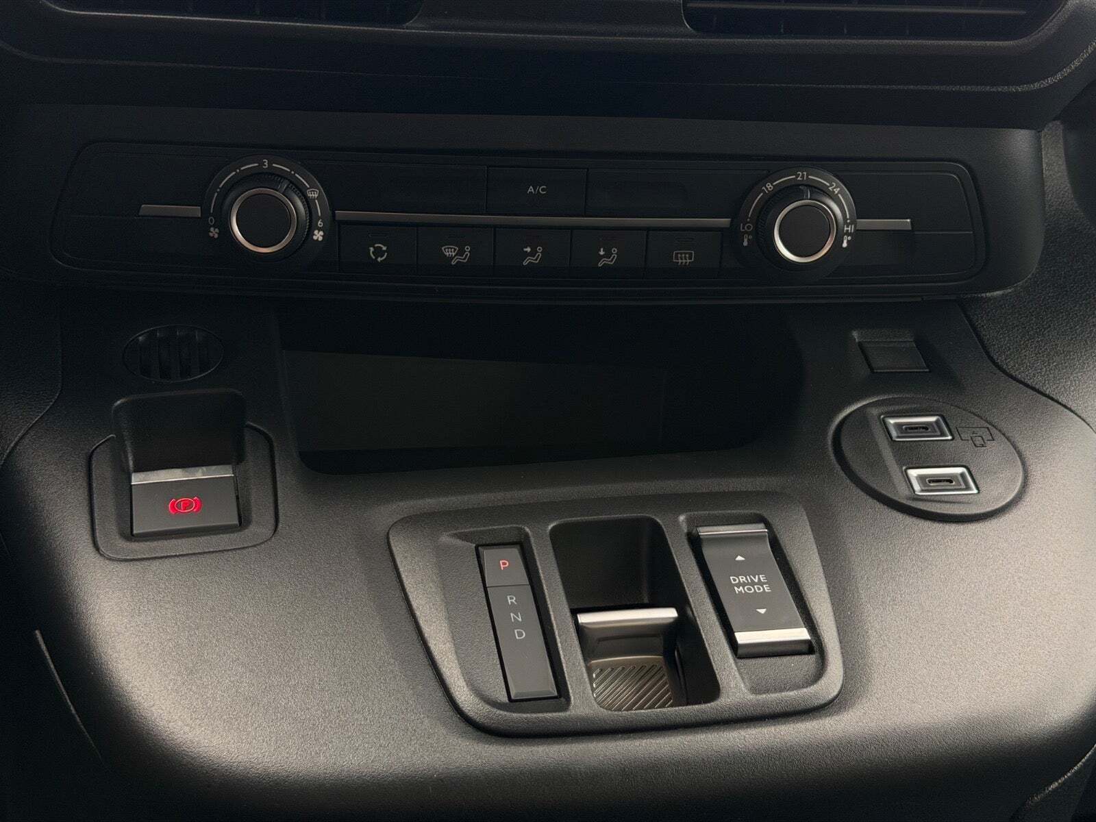 Hvid Citroën ë-Berlingo fra 2025