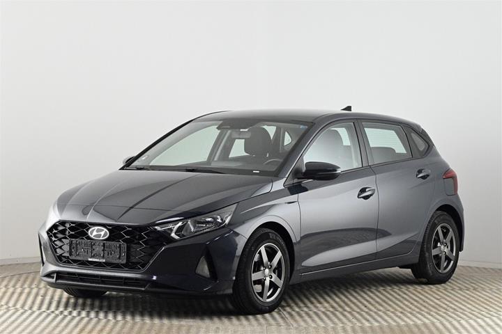 Grå Hyundai i20 fra 2021