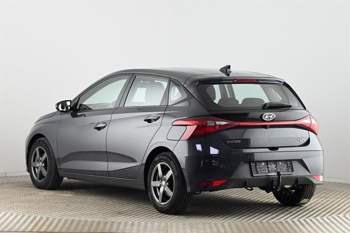 Grå Hyundai i20 fra 2021