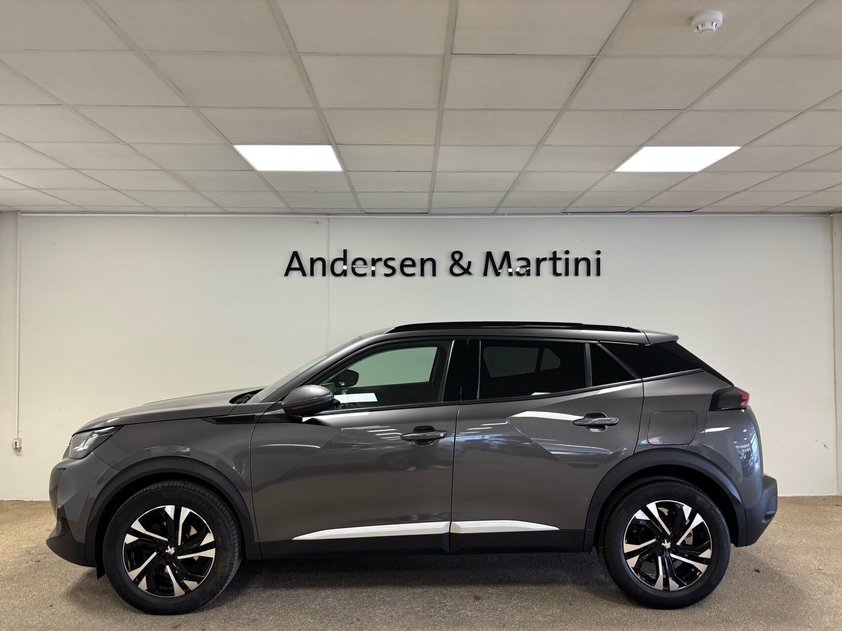 Peugeot 2008 1,2 PureTech Platin Sport EAT8 130HK 5d 8g Aut.