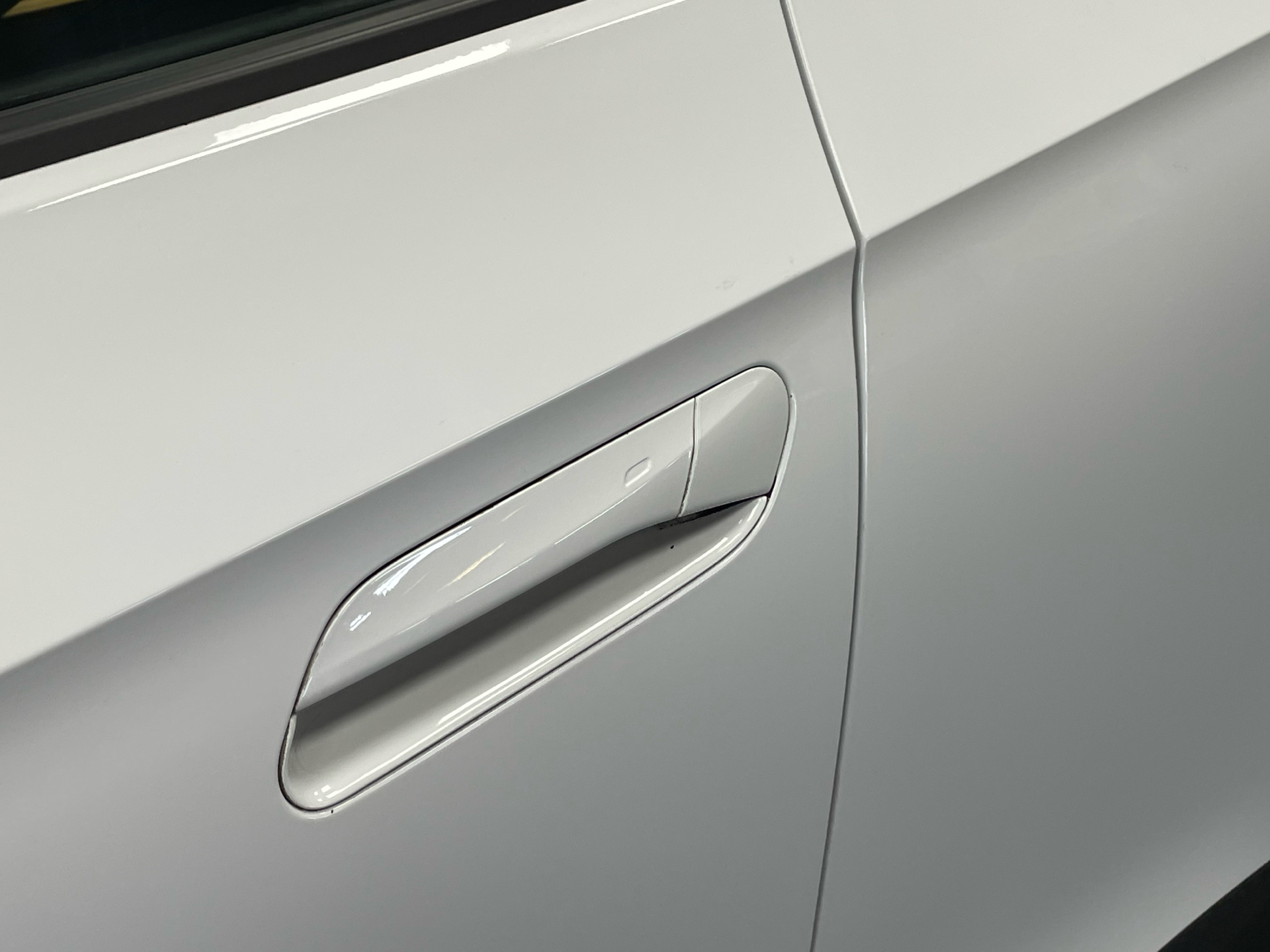 Hvid VW ID.4 fra 2023