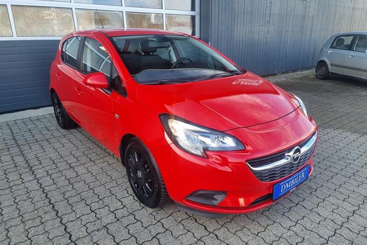 Rød Opel Corsa fra 2015