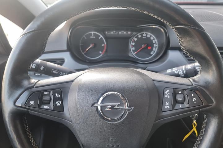 Rød Opel Corsa fra 2015