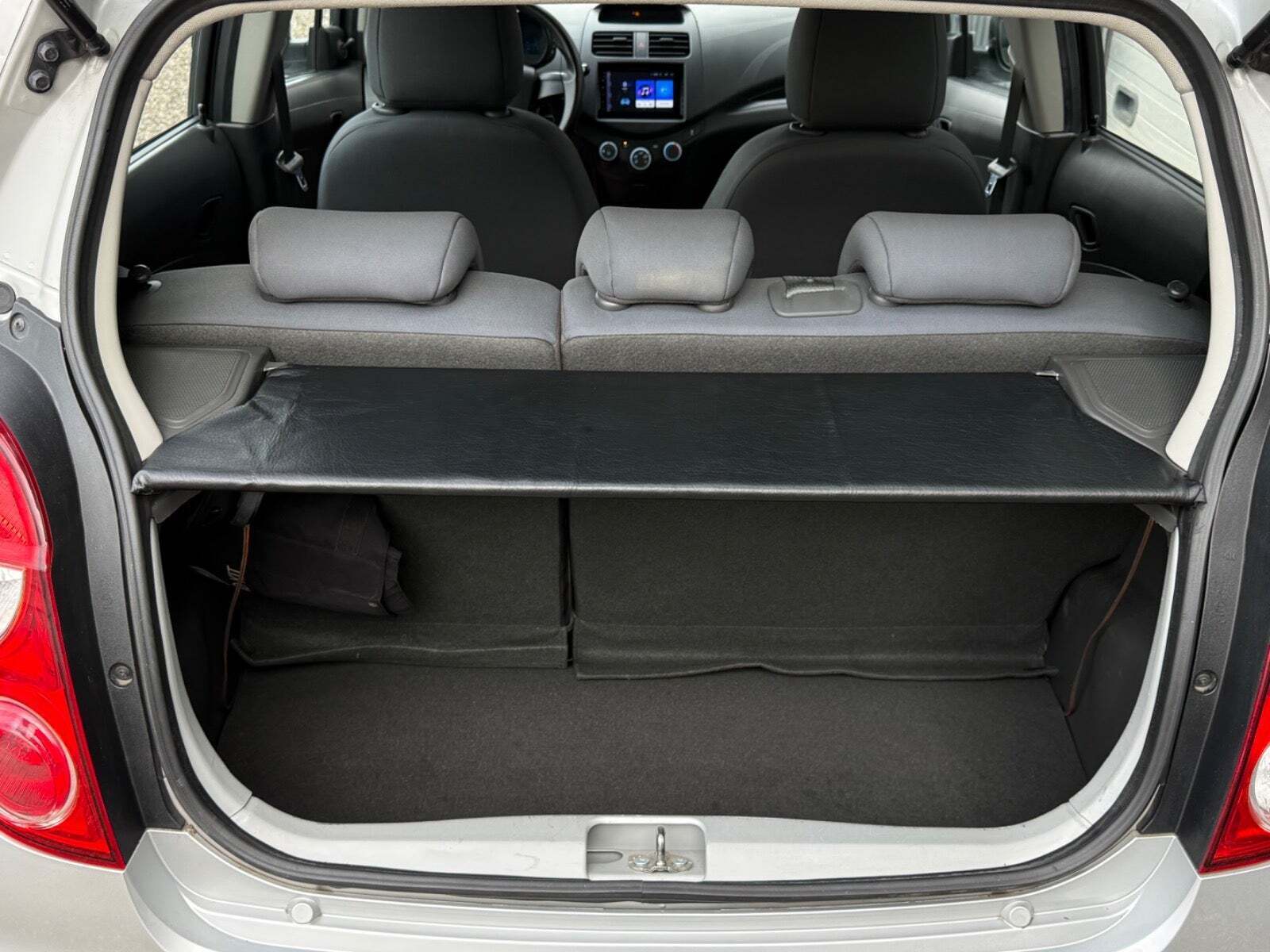 Sølv Chevrolet Spark fra 2014