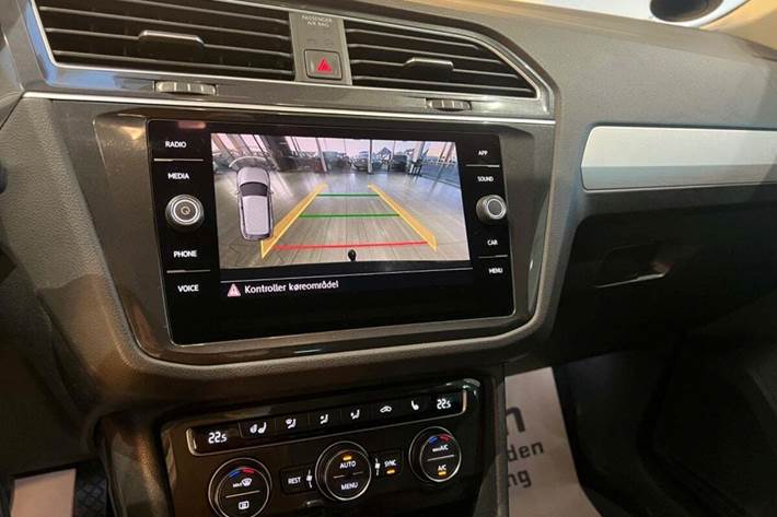 Sort VW Tiguan fra 2020