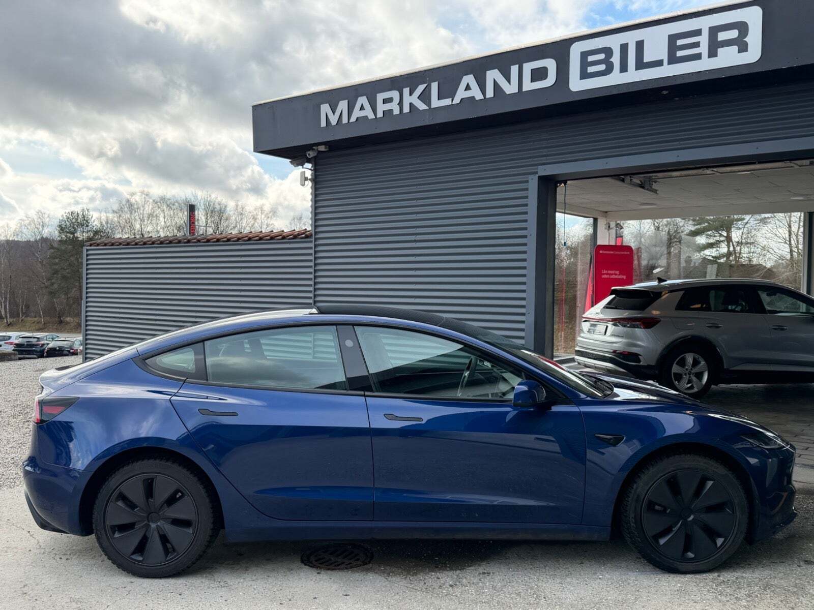 Tesla Model 3 Long Range AWD