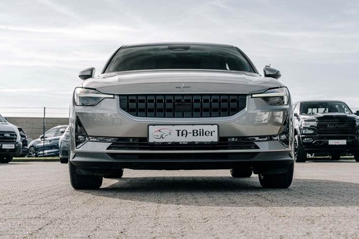 Orange Polestar 2 fra 2021