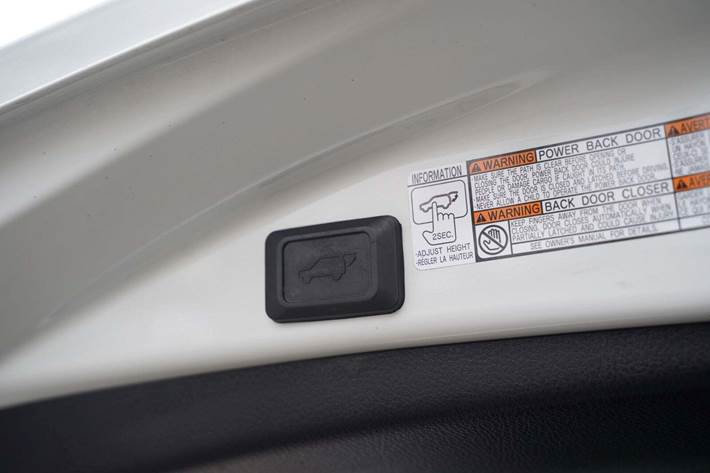 Hvid Toyota RAV4 fra 2017