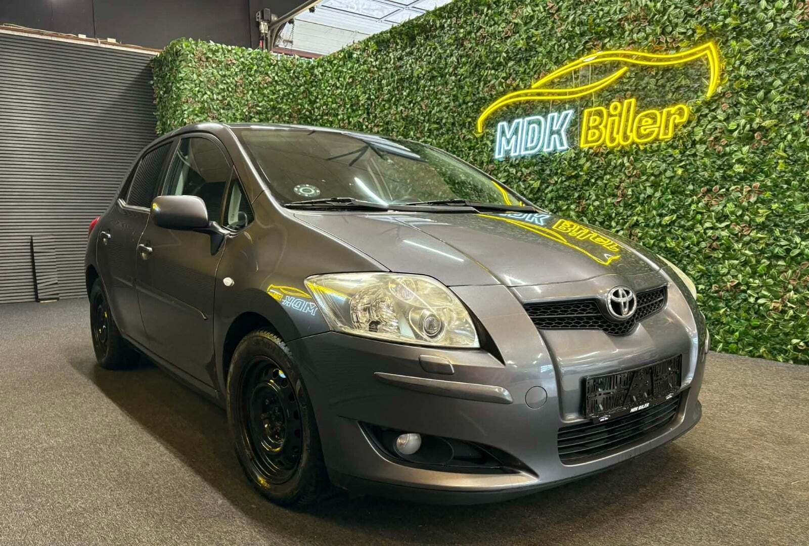 Toyota Auris 1,6 Luna