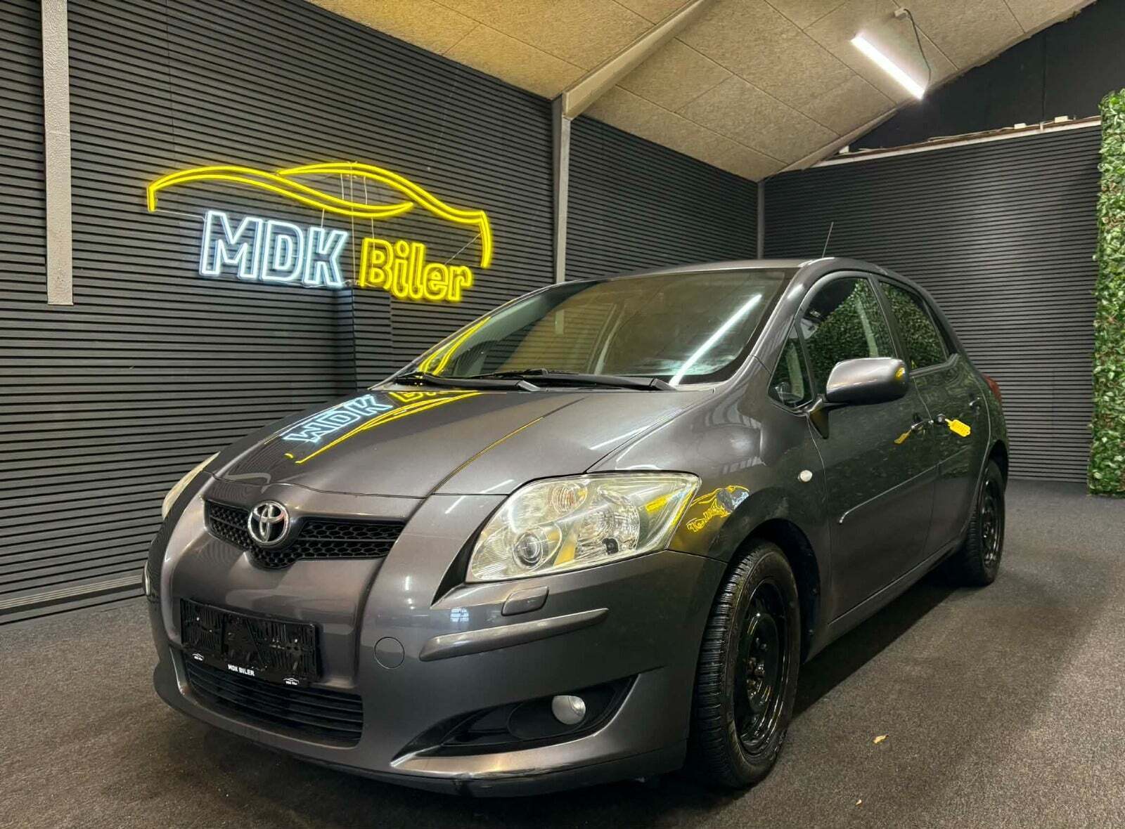 Toyota Auris 1,6 Luna