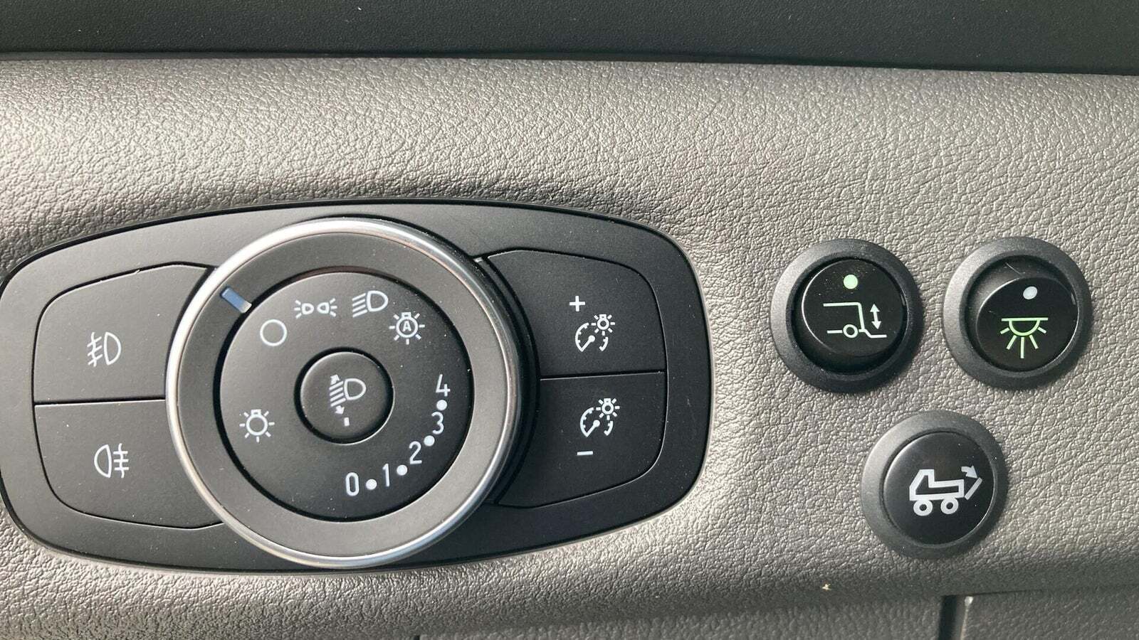 Hvid Ford E-Transit 425 L3 Chassis fra 2022