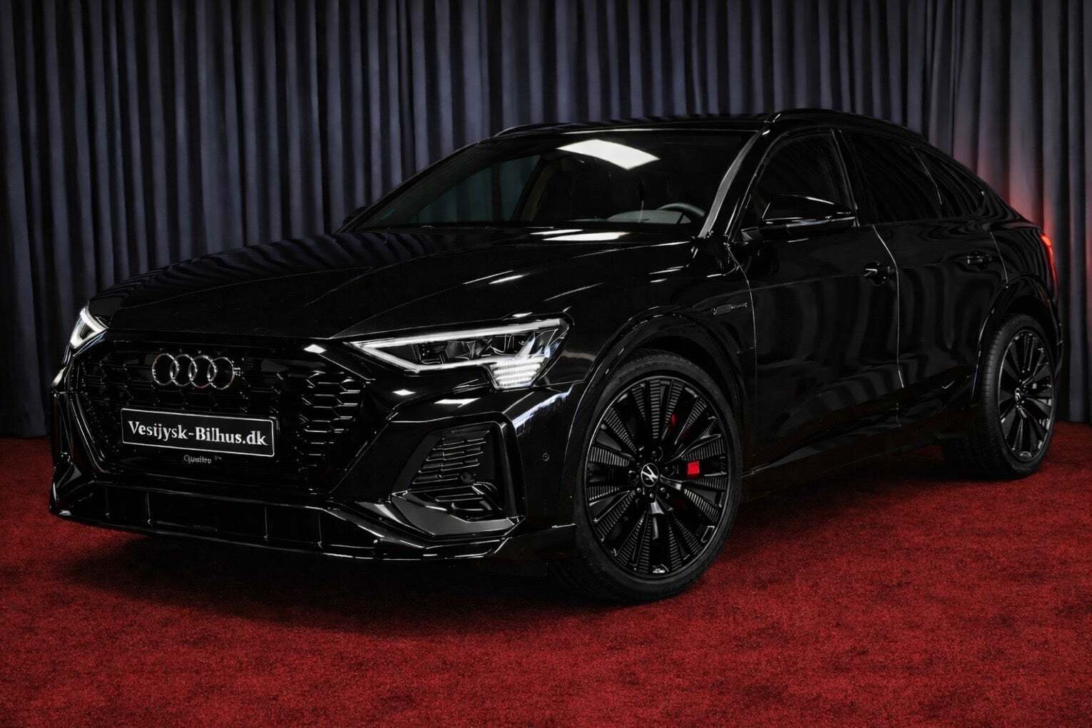 Audi Q8 e-tron 55 S-line Sportback quattro