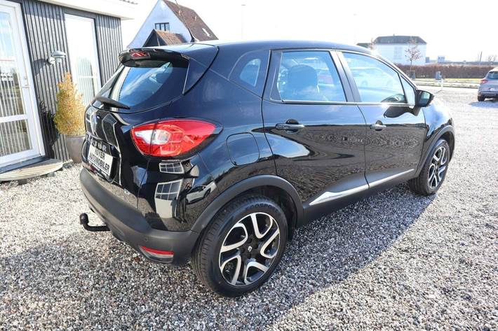 Sort Renault Captur fra 2016