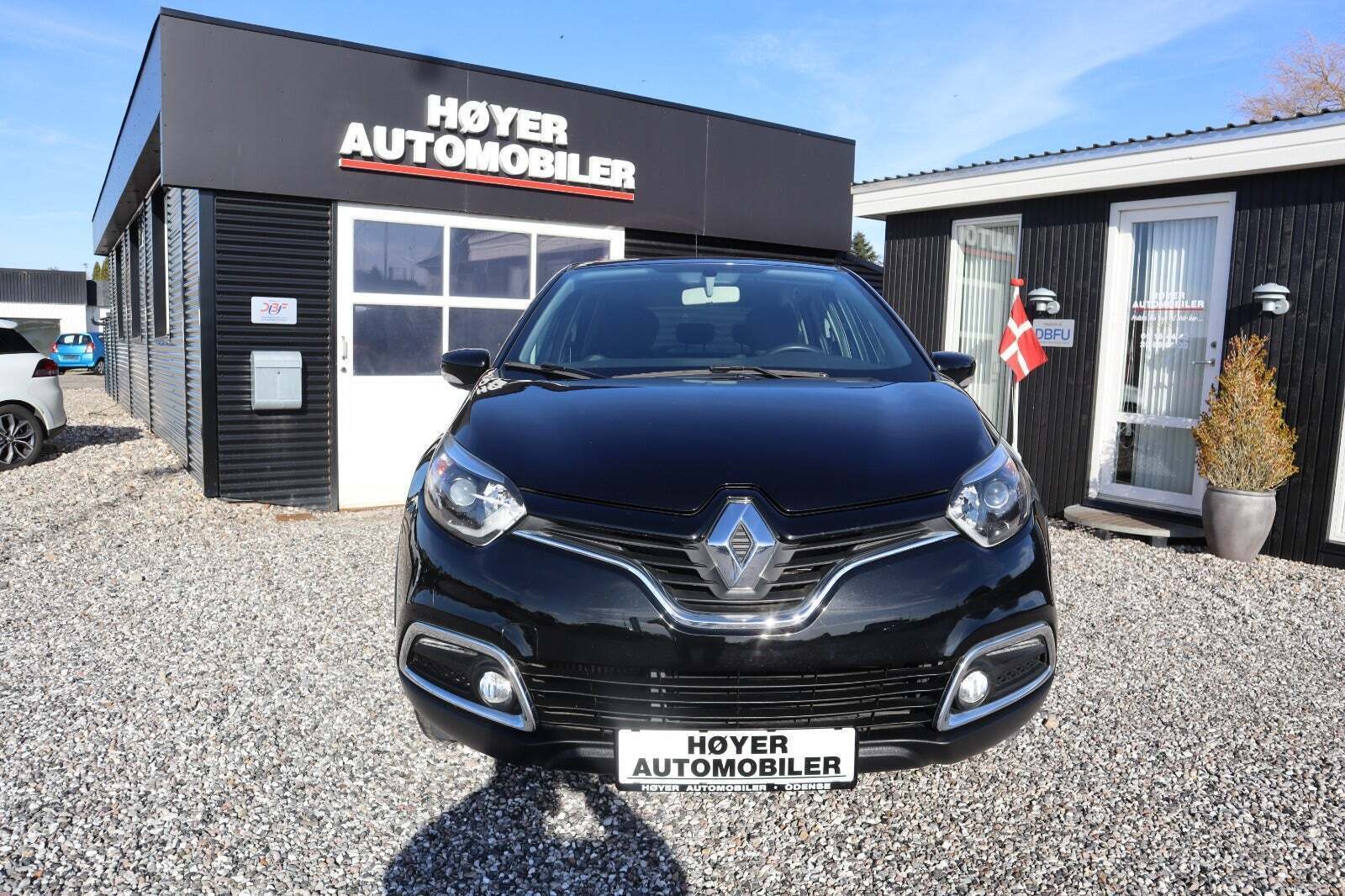 Sort Renault Captur fra 2016