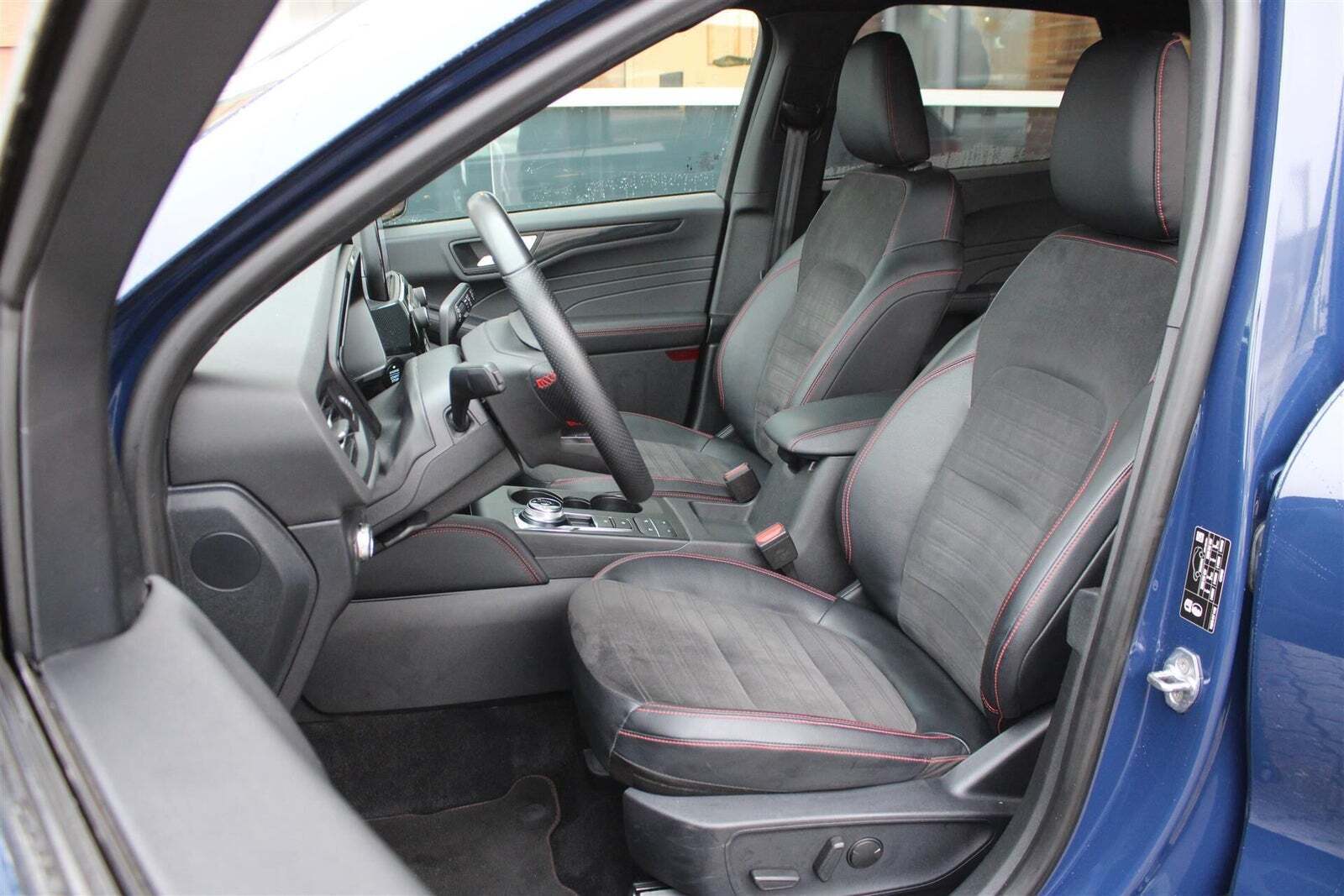 Ford Kuga 2,5 PHEV ST-Line X CVT