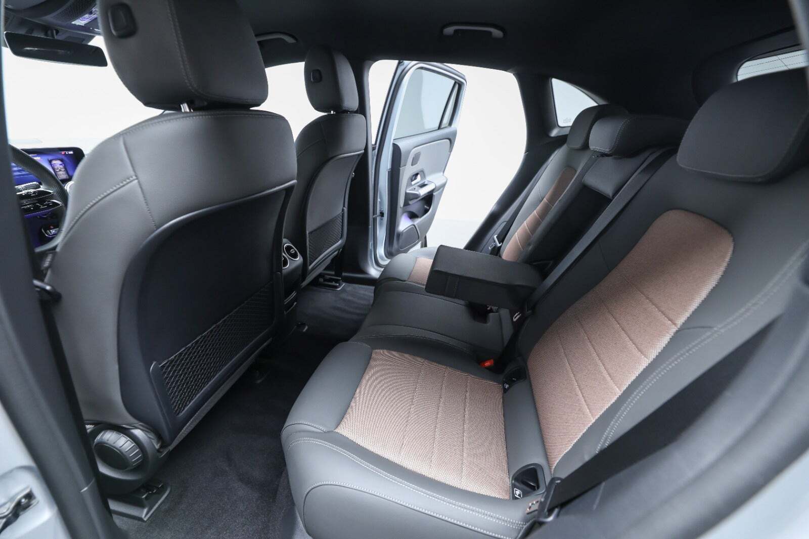 Mercedes EQA250+ Electric Art