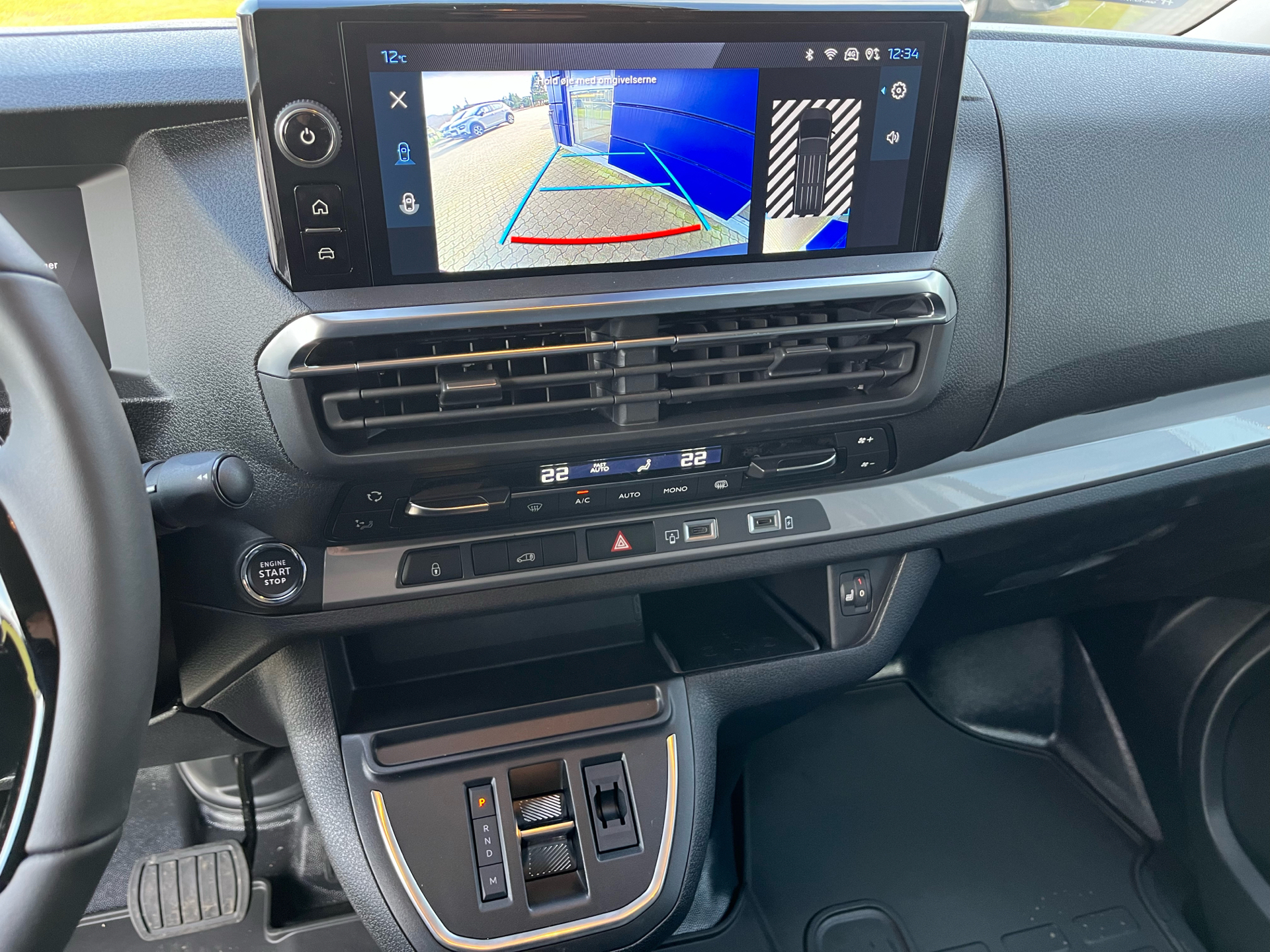 Hvid Peugeot EXP fra 2026