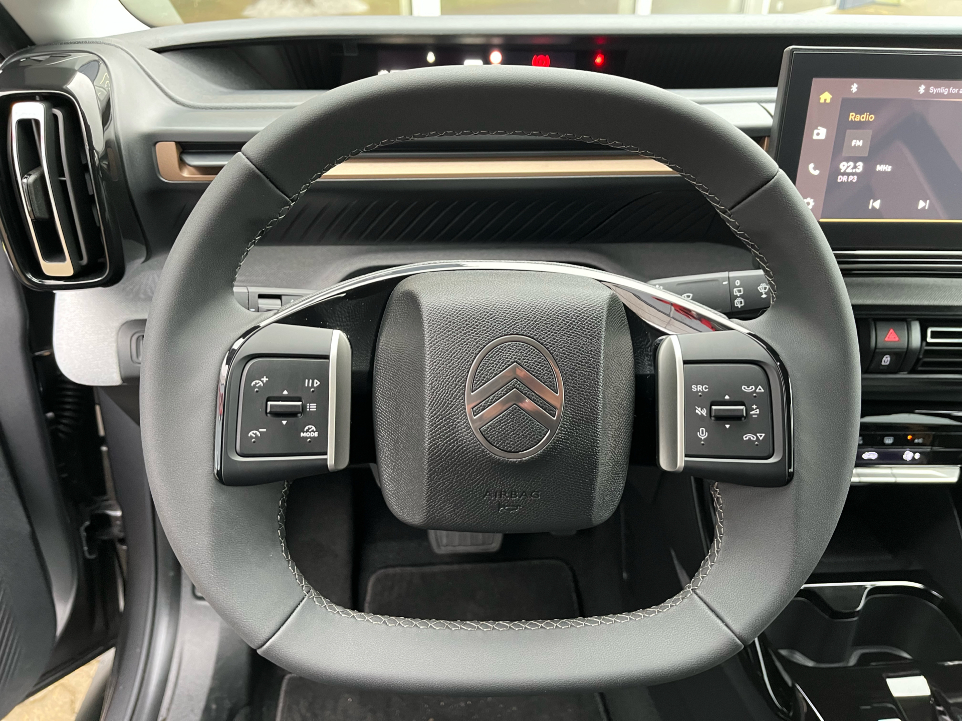 Grå Citroën e-C3 Aircross fra 2025