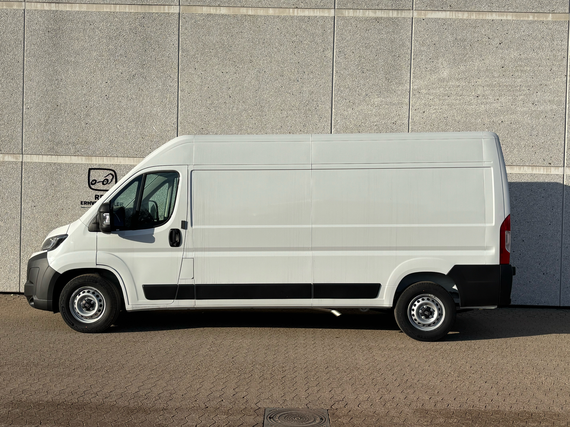 Fiat Ducato 2,2 35M L3H2 Multijet Pro 180HK Van 8g Aut.