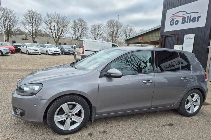 Grøn VW Golf VI fra 2010