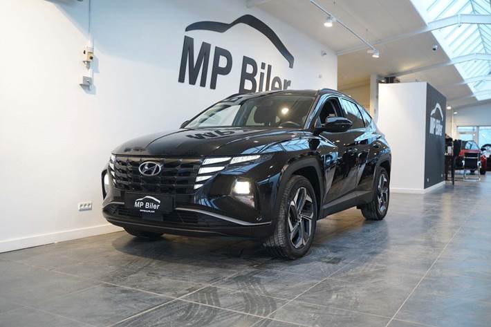 Sort Hyundai Tucson fra 2023 set udefra
