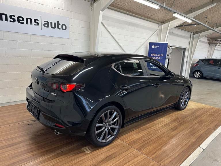 Mazda 3 2,0 SkyActiv-G 122 Cosmo