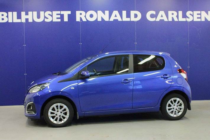 Blå Peugeot 108 fra 2020