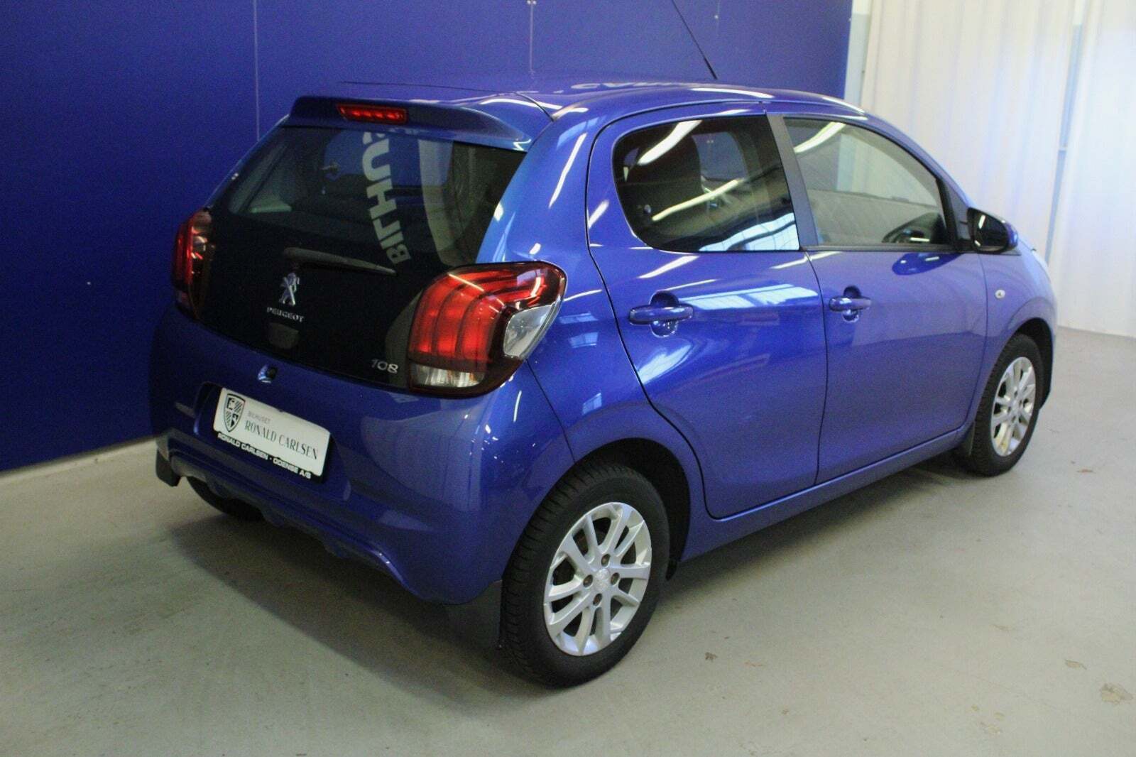 Blå Peugeot 108 fra 2020