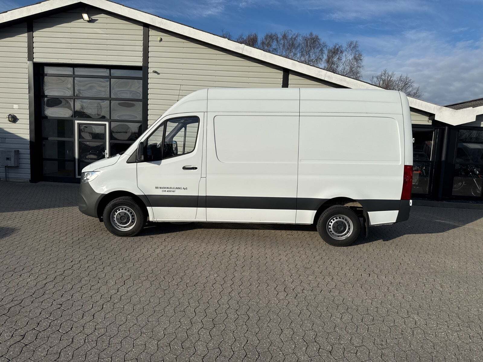 Mercedes Sprinter 317 2,0 CDi A2 Kassevogn aut. RWD