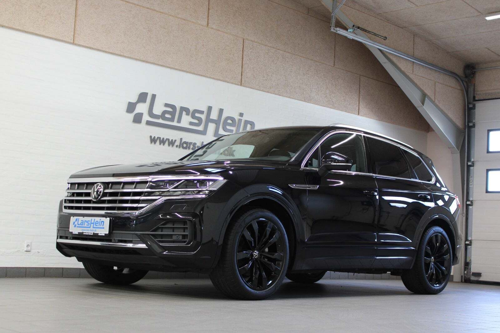 VW Touareg 3,0 TDi 286 R-line aut. 4Motion