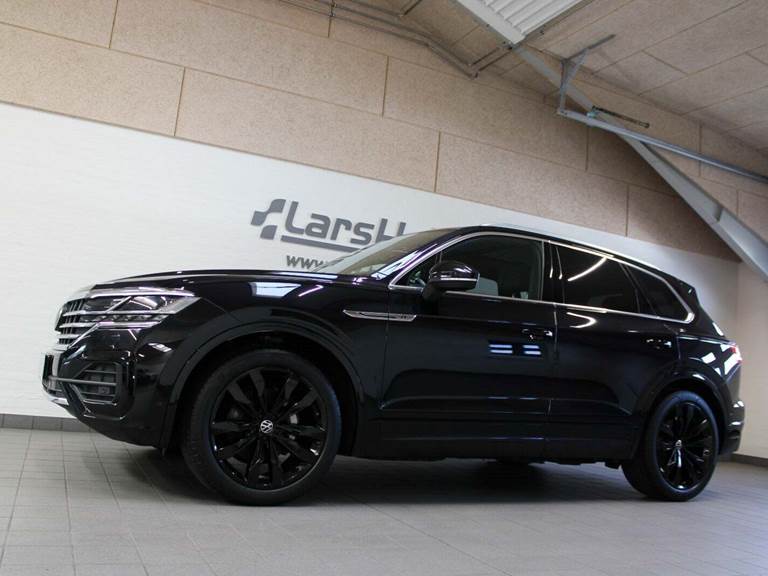 VW Touareg 3,0 TDi 286 R-line aut. 4Motion