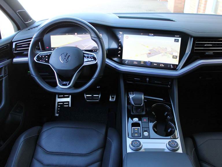 VW Touareg 3,0 TDi 286 R-line aut. 4Motion