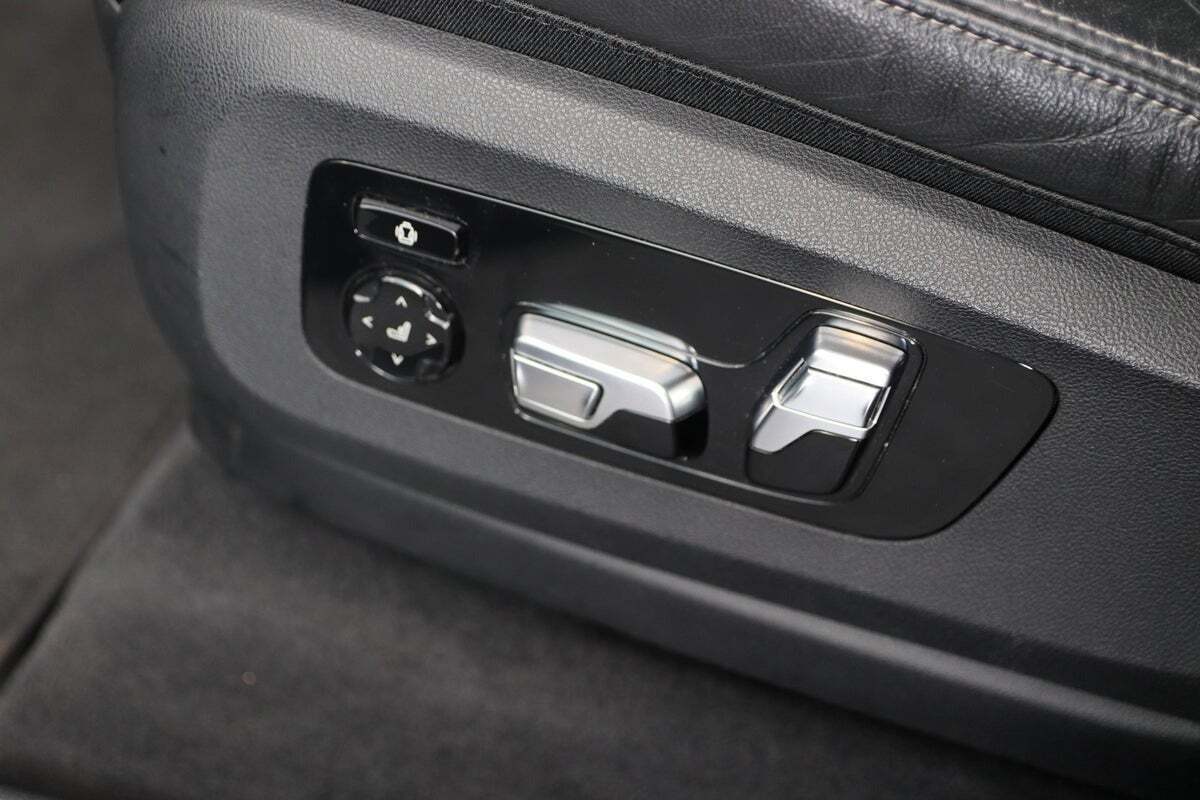 Grå BMW X5 fra 2021