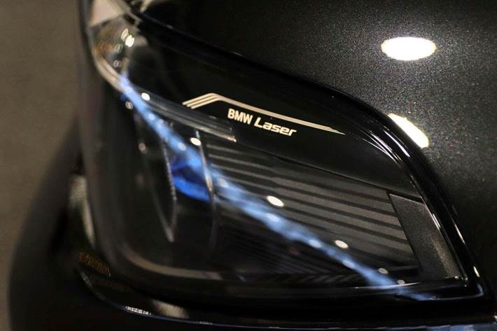 Sort BMW X5 fra 2023