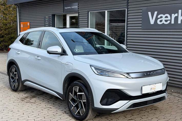 Hvid BYD Atto 3 fra 2022 set udefra