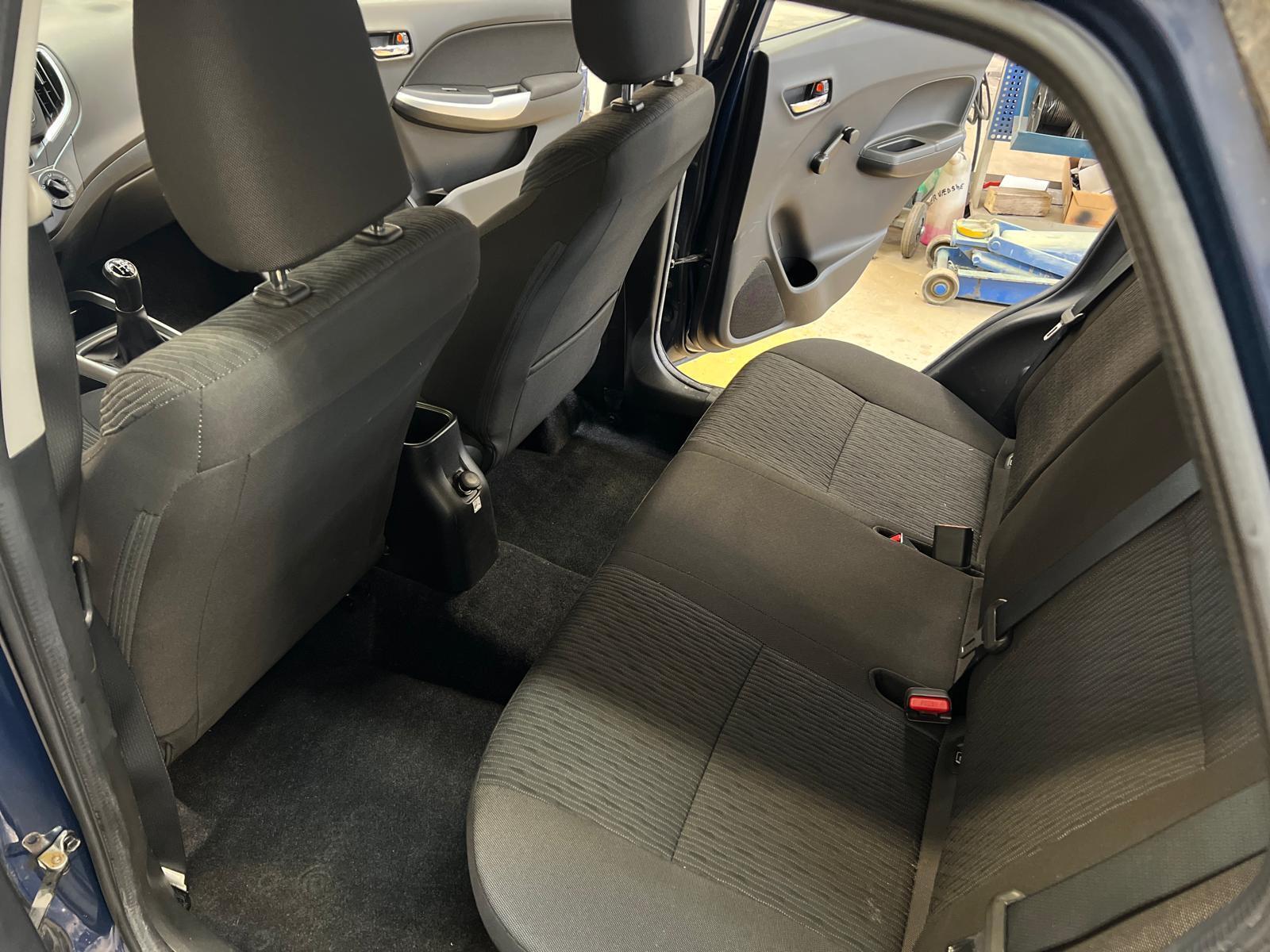 Blå Suzuki Baleno fra 2019