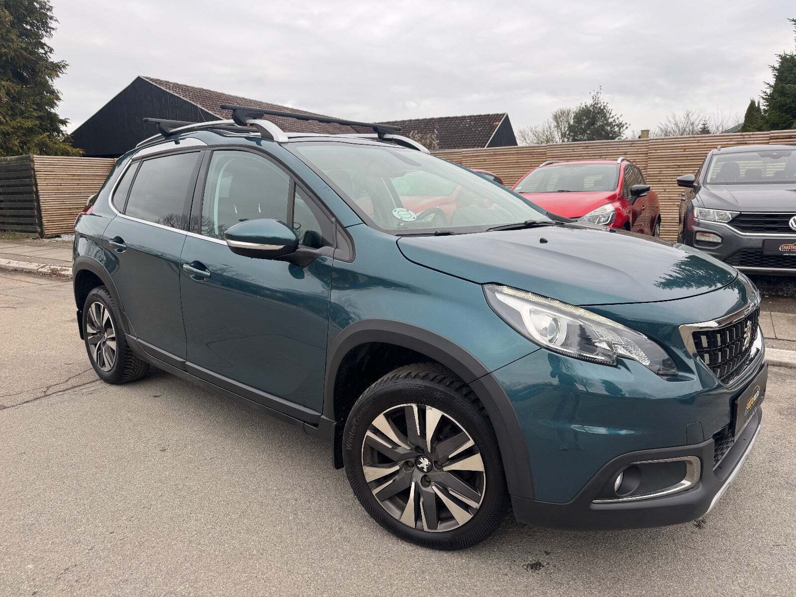 Peugeot 2008 1,6 BlueHDi 100 Allure Sky