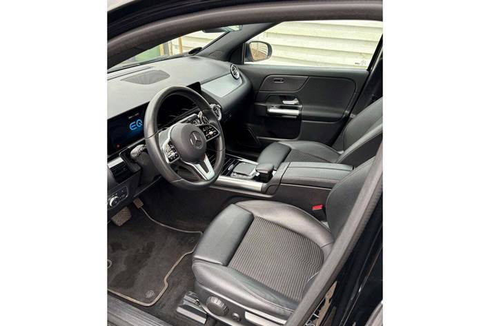 Sort Mercedes EQA250 fra 2021