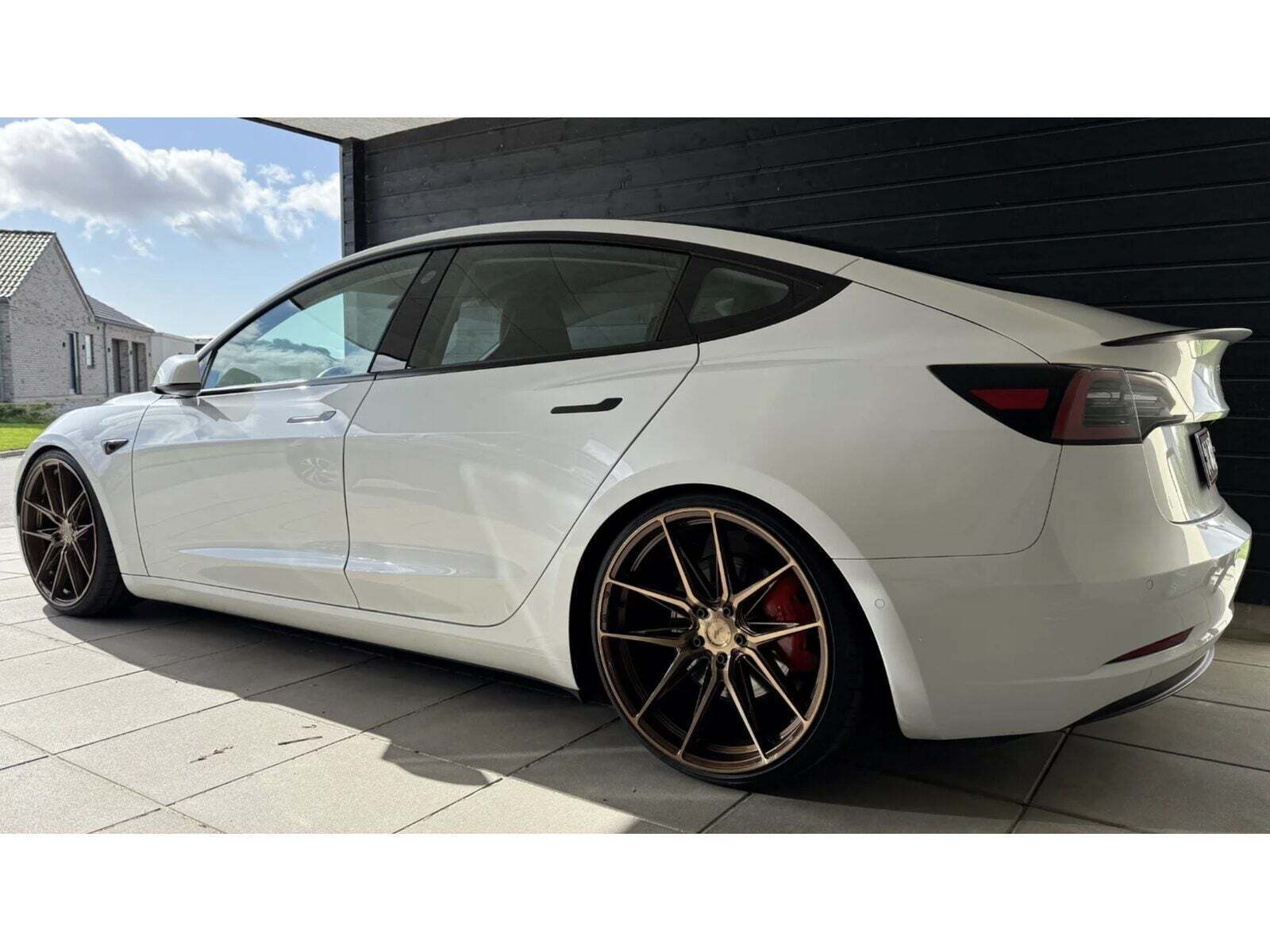 Tesla Model 3 Performance AWD