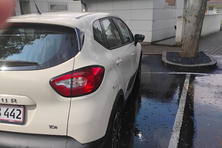 Hvid Renault Captur fra 2016