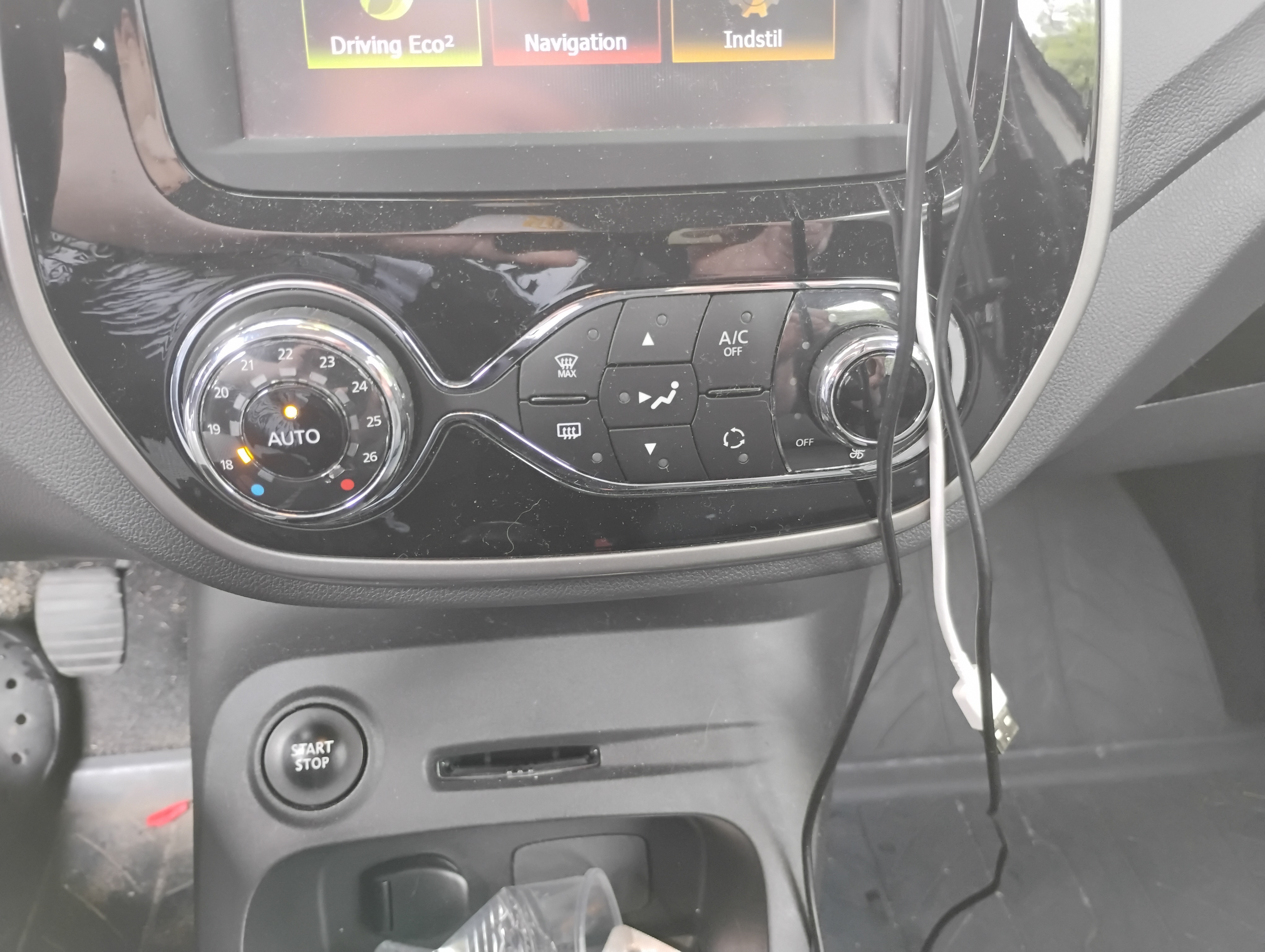Hvid Renault Captur fra 2016