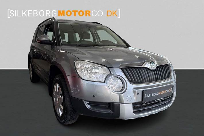 Blå Skoda Yeti fra 2012 set udefra